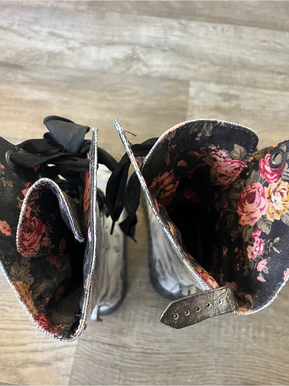 Doc Martens Triumph Floral 1914 Lace Up Boots - Picture 7 of 8